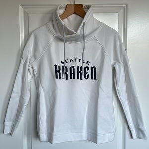 Levelwear Seattle Kraken Sweatshirt sz XS Women’s White Cowl Neck Tulip Hockey